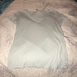 VS PINK v-neck t-shirt